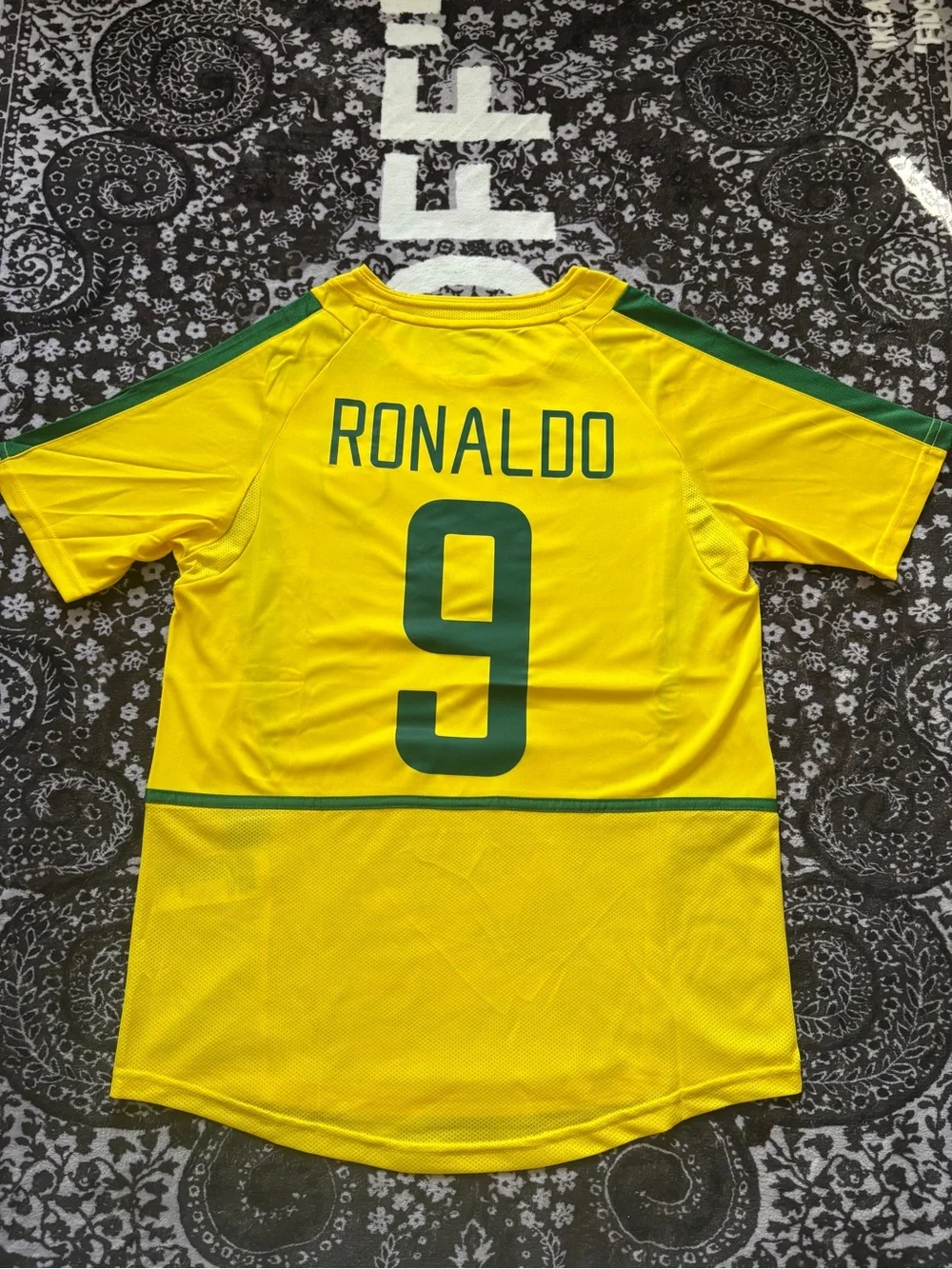 Ronaldo Nazario #9 Brazil 2002 World Cup Jersey - Men's Size Medium